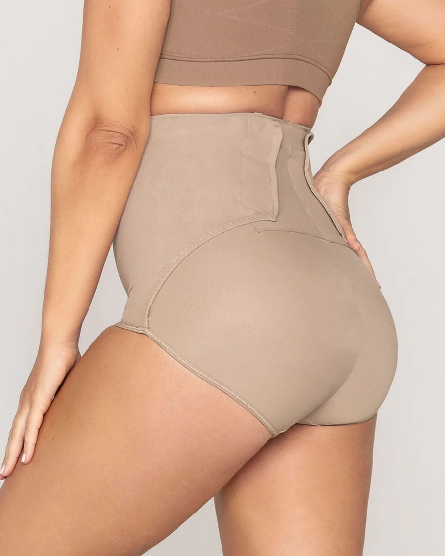 Faja braga de talle alto post parto de Leonisa