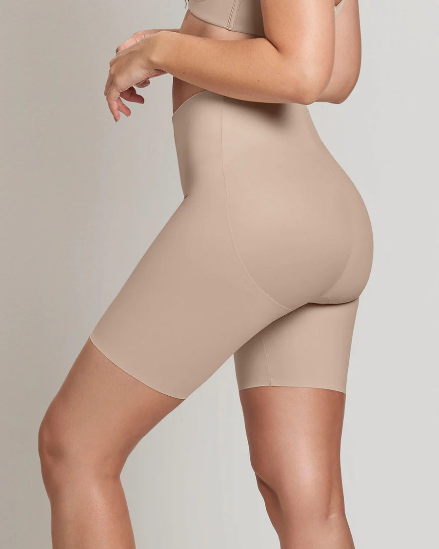 Faja pantalón control medio sin costuras Leonisa