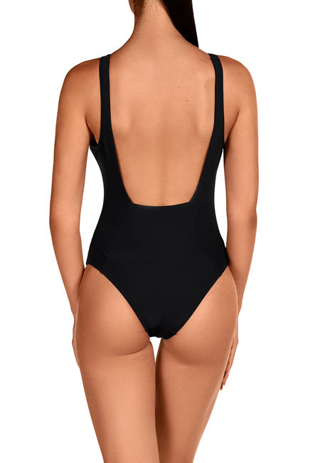 Bañador negro sin aros con escote profundo y anillas metálicas Dolores Cortés