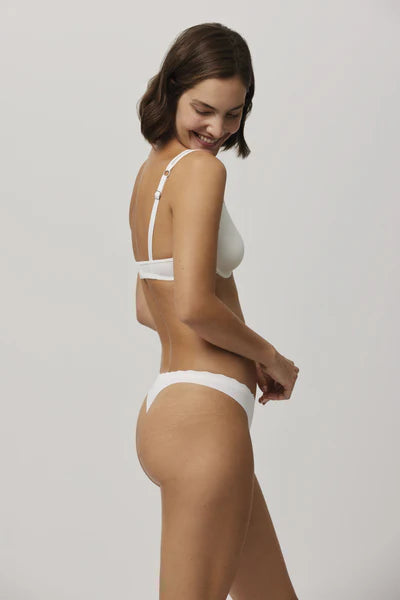 Tanga cortado al láser Ysabel Mora