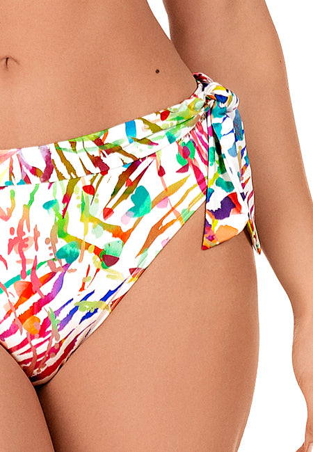 Bikini REDUCTOR estampado sobre fondo blanco con aro copa C Dolores Cortés
