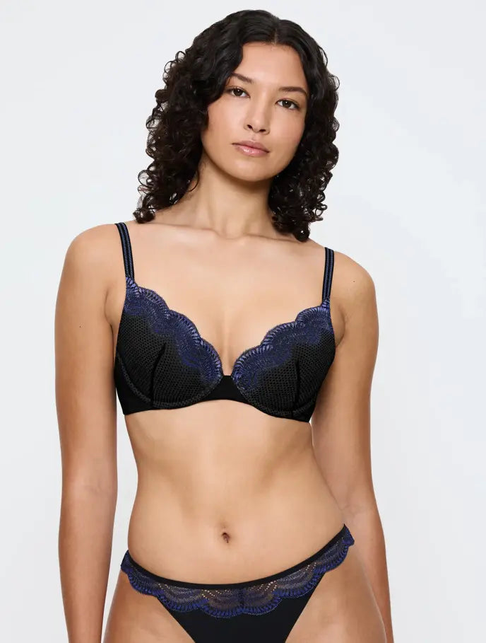 Sujetador con aros flexibles y fino relleno colección Comfort Glam WHU Triumph