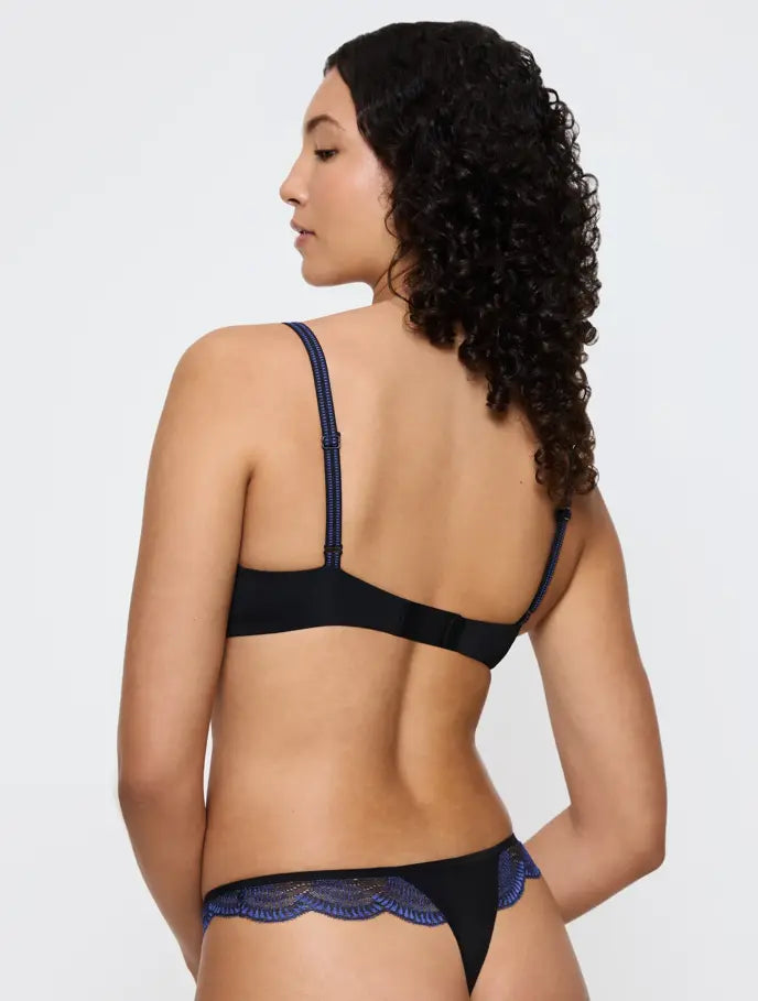 Sujetador con aros flexibles y fino relleno colección Comfort Glam WHU Triumph