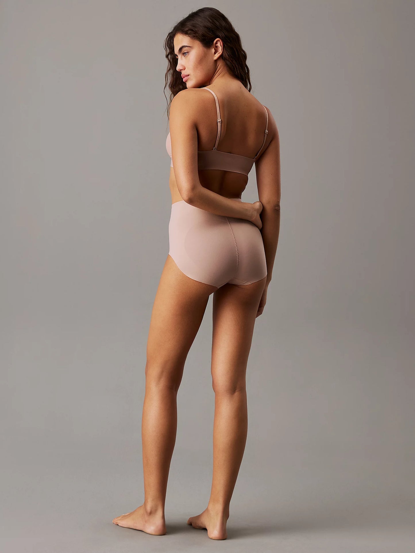 Bralette invisible sin aros con relleno extraible Lightly Lined CALVIN KLEIN