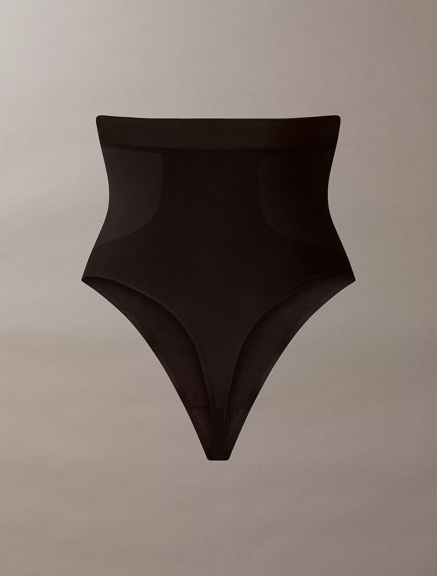 Faja TANGA de talle alto con CONTROL FUERTE sin costuras CALVIN KLEIN
