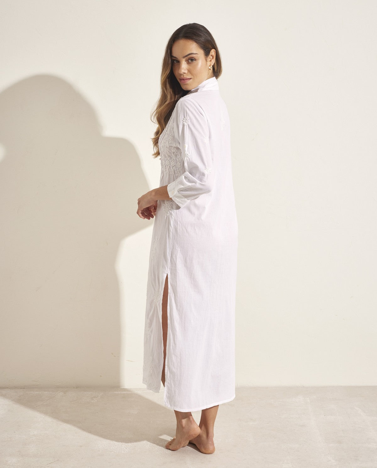Vestido largo camisero blanco de algodón bordado SELMARK