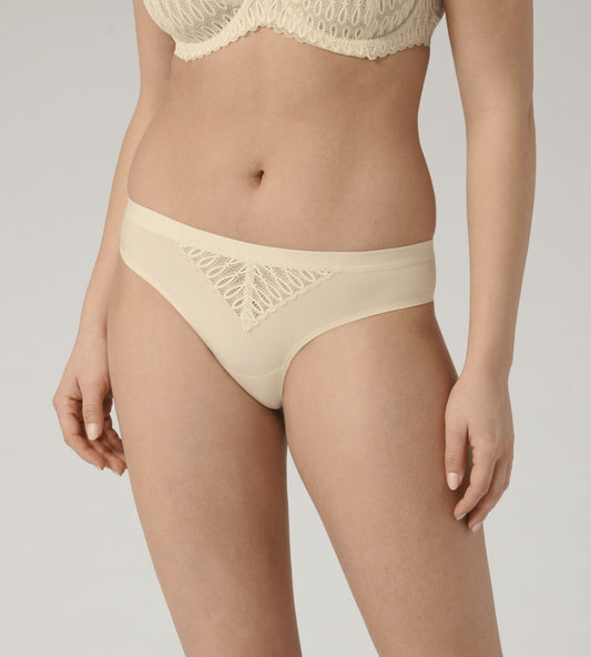 Braga bikini Aura Spotlight Brazilian de TRIUMPH