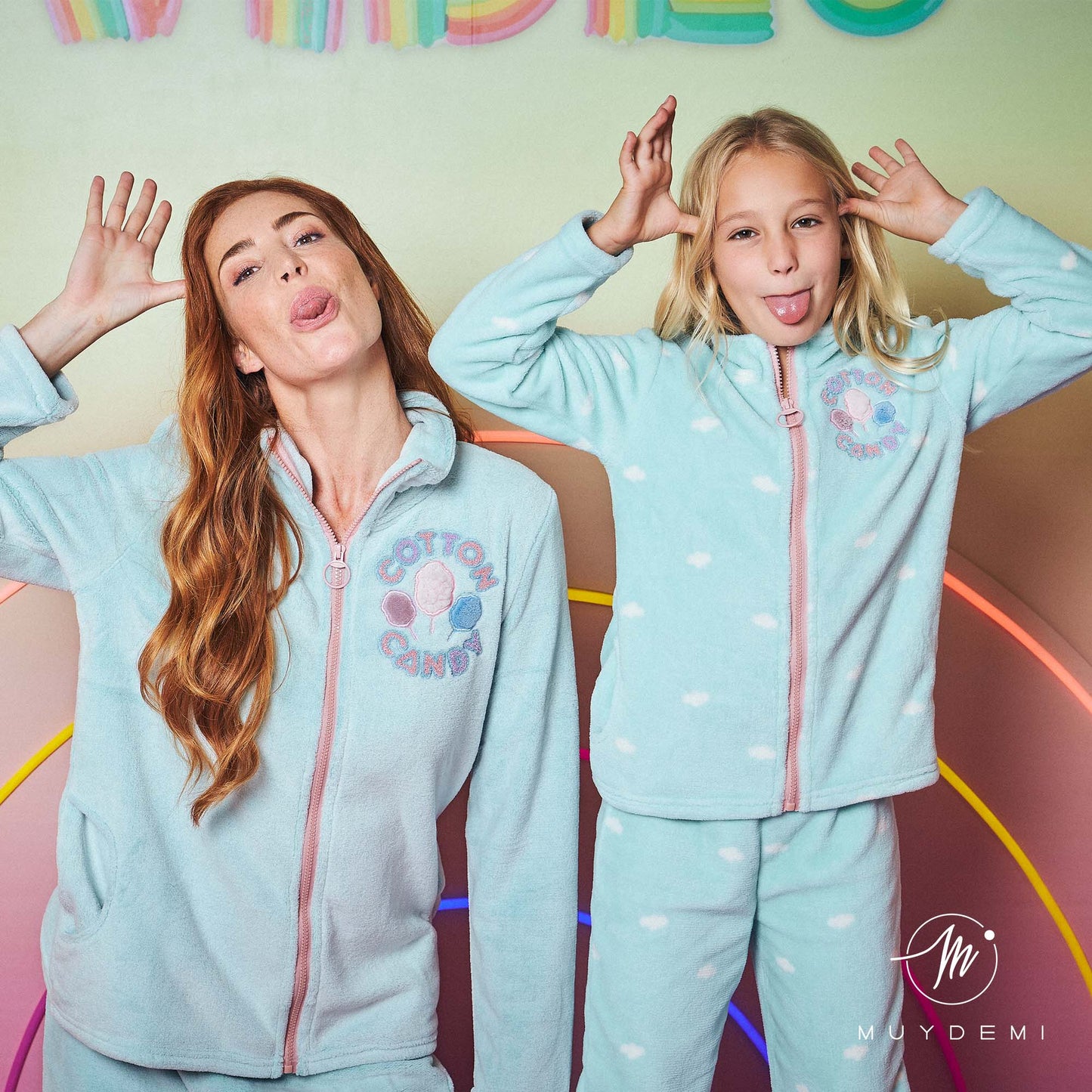 Bata corta de niña "Cotton Candy" MUYDEMI