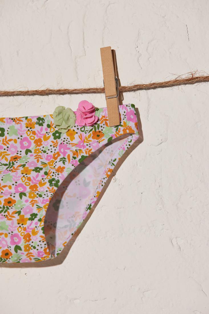 Culetín bebé niña estampado flores YSABEL MORA