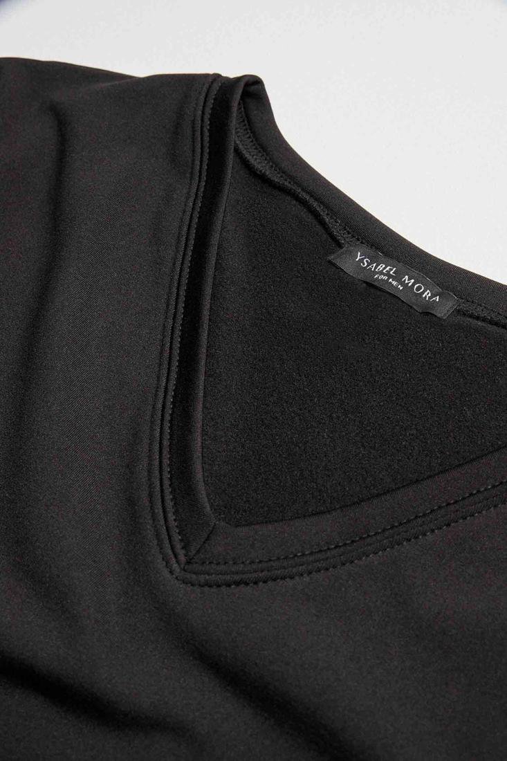 Camiseta térmica hombre cuello pico Ysabel Mora.