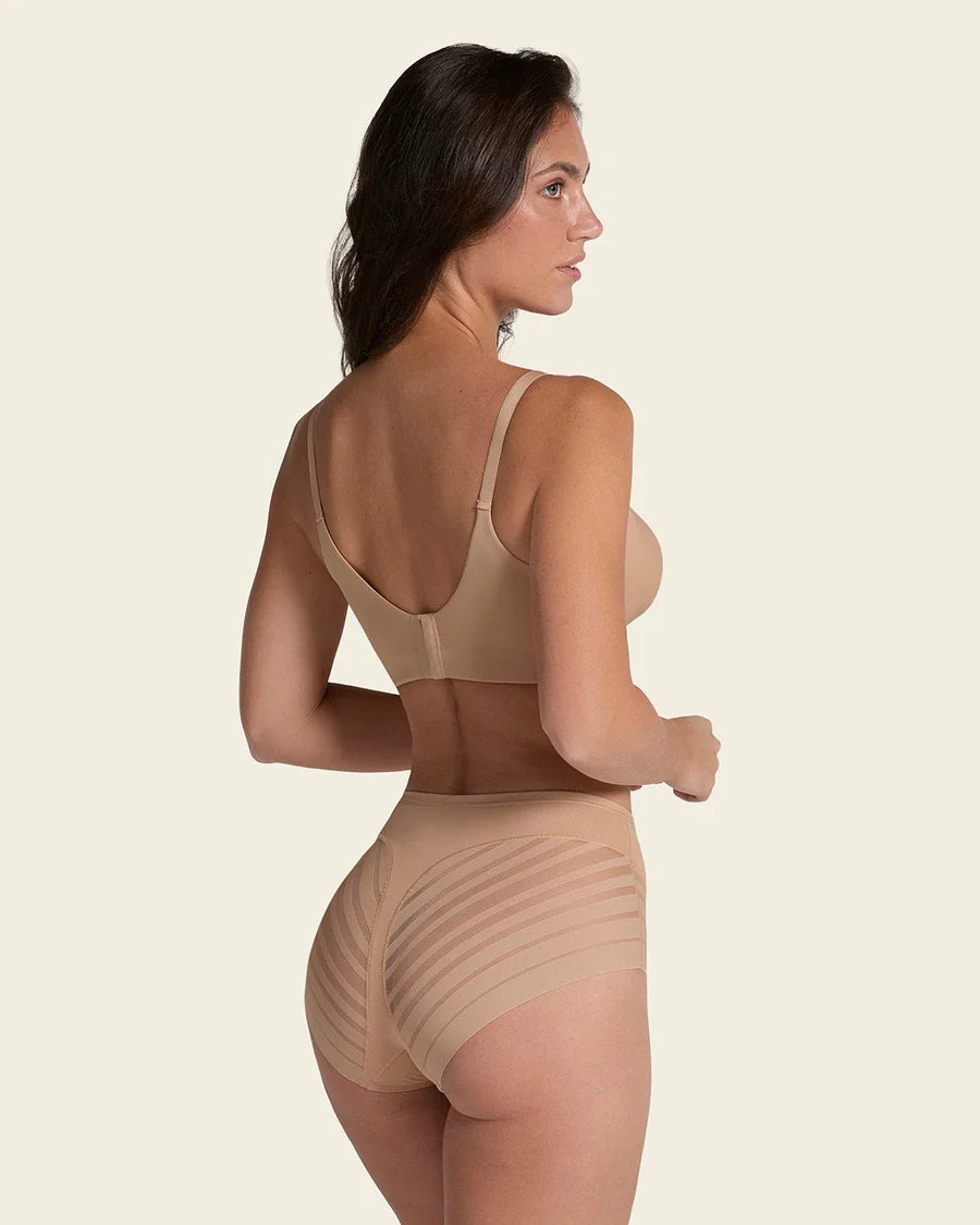 Braga faja invisible con control en abdomen y bandas de tul Leonisa