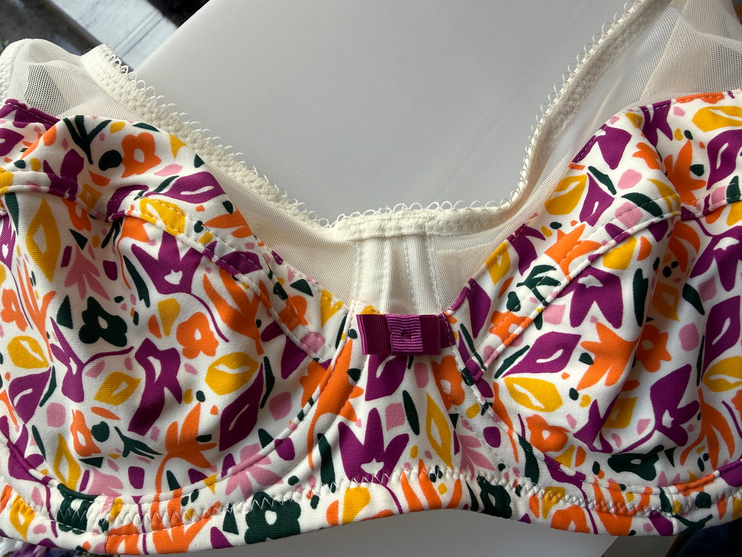 Sujetador REDUCTOR con aros DIM Armature Generous estampado floral COPA-E