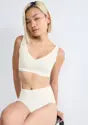Bralette sin aros ni costuras ZERO Feel 2.0 marfil SLOGGI