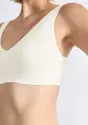 Bralette sin aros ni costuras ZERO Feel 2.0 marfil SLOGGI