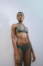 Cargar imagen en el visor de la galería, Braga bikini mujer REVERSIBLE regulable en altura FREE SMART MIDI sd TRIUMPH