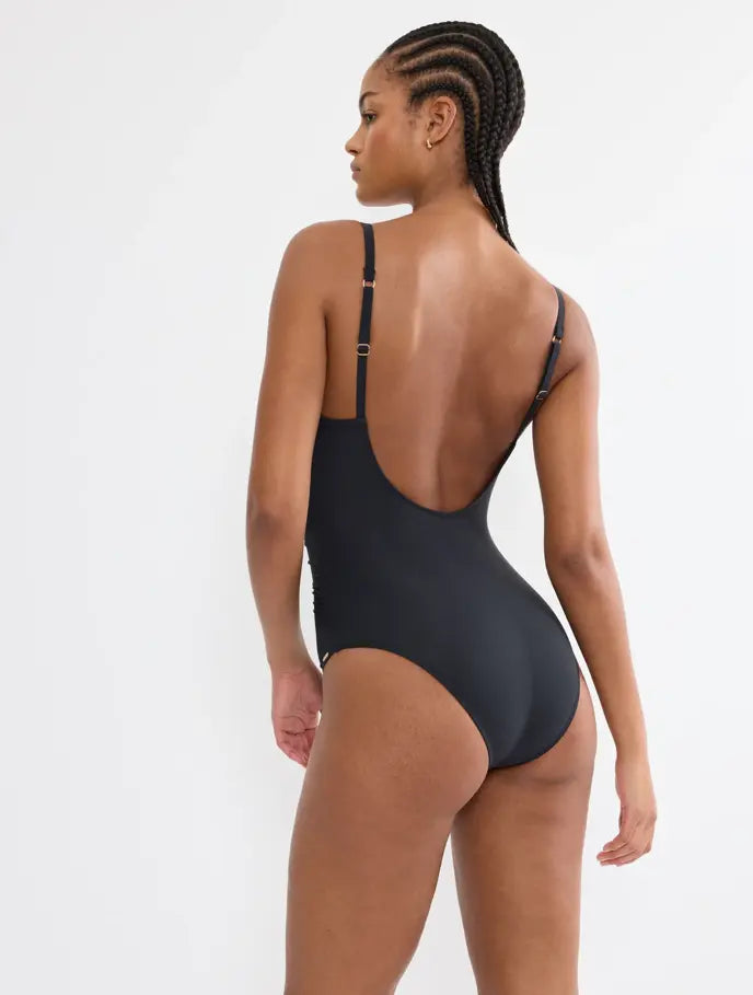 Bañador REDUCTOR sin aros Summer Twist OP 04 TRIUMPH copa D