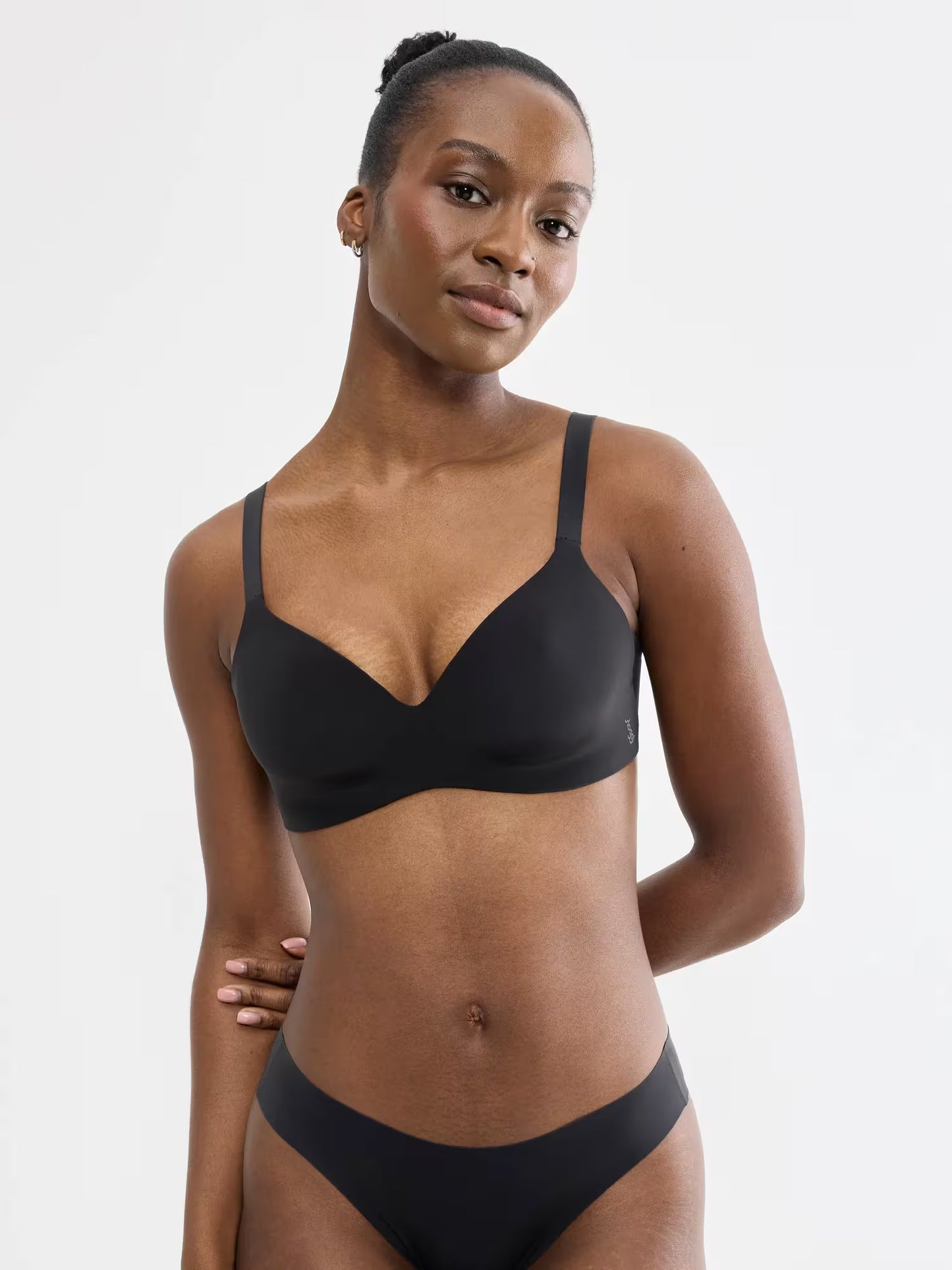 Sujetador sin aros ni costuras ZERO Feel 2.0 THE UP TShirt Bra SLOGGI