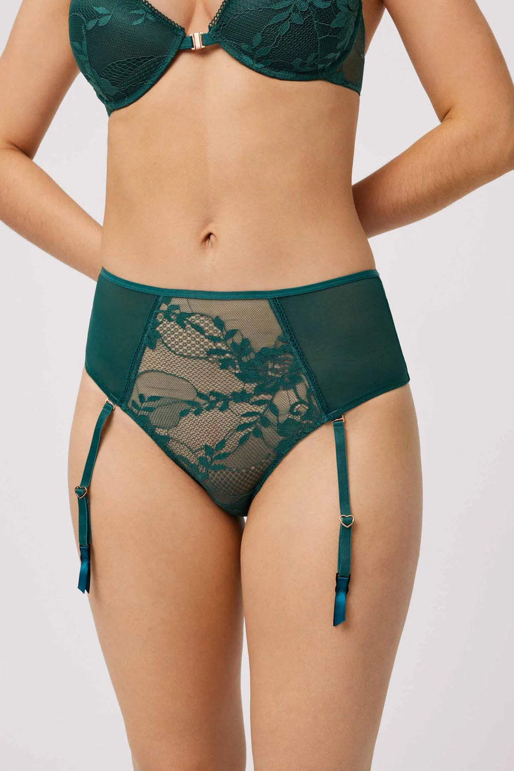 Bragas con liguero sale