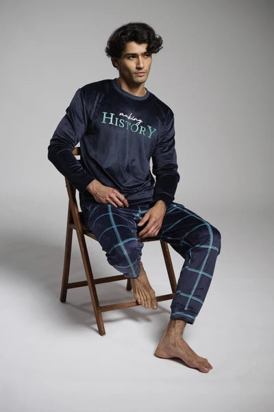 Pijama largo hombre terciopelo estampado cuadros making History MUYDEMI by YSABEL MORA