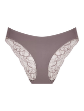 Cargar imagen en el visor de la galería, Braga high leg colección Body Make-Up Illusion Lace de Triumph