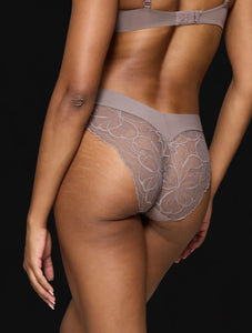 Braga high leg colección Body Make-Up Illusion Lace de Triumph