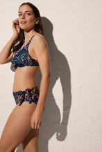 Cargar imagen en el visor de la galería, Bikini con aro copa C estampado tropical YSABEL MORA