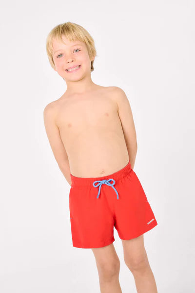 Bañador niño corto forro contraste rojo Ysabel Mora