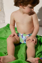 Cargar imagen en el visor de la galería, Bañador bebé tipo boxer estampado tucanes Ysabel Mora