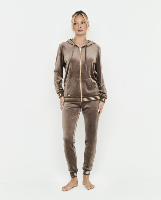 Conjunto terciopelo chaqueta con capucha y pantalón SELMARK