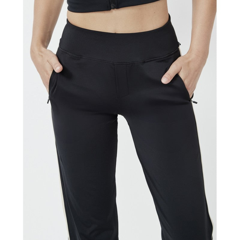 Pantalón recto deportivo colección Pilar Rubio para Selmark