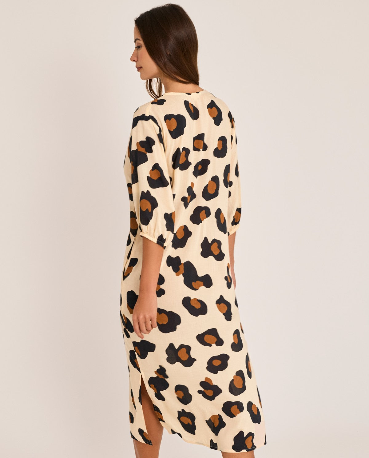 Vestido blusón estampado animal print con vivo en rojo SELMARK