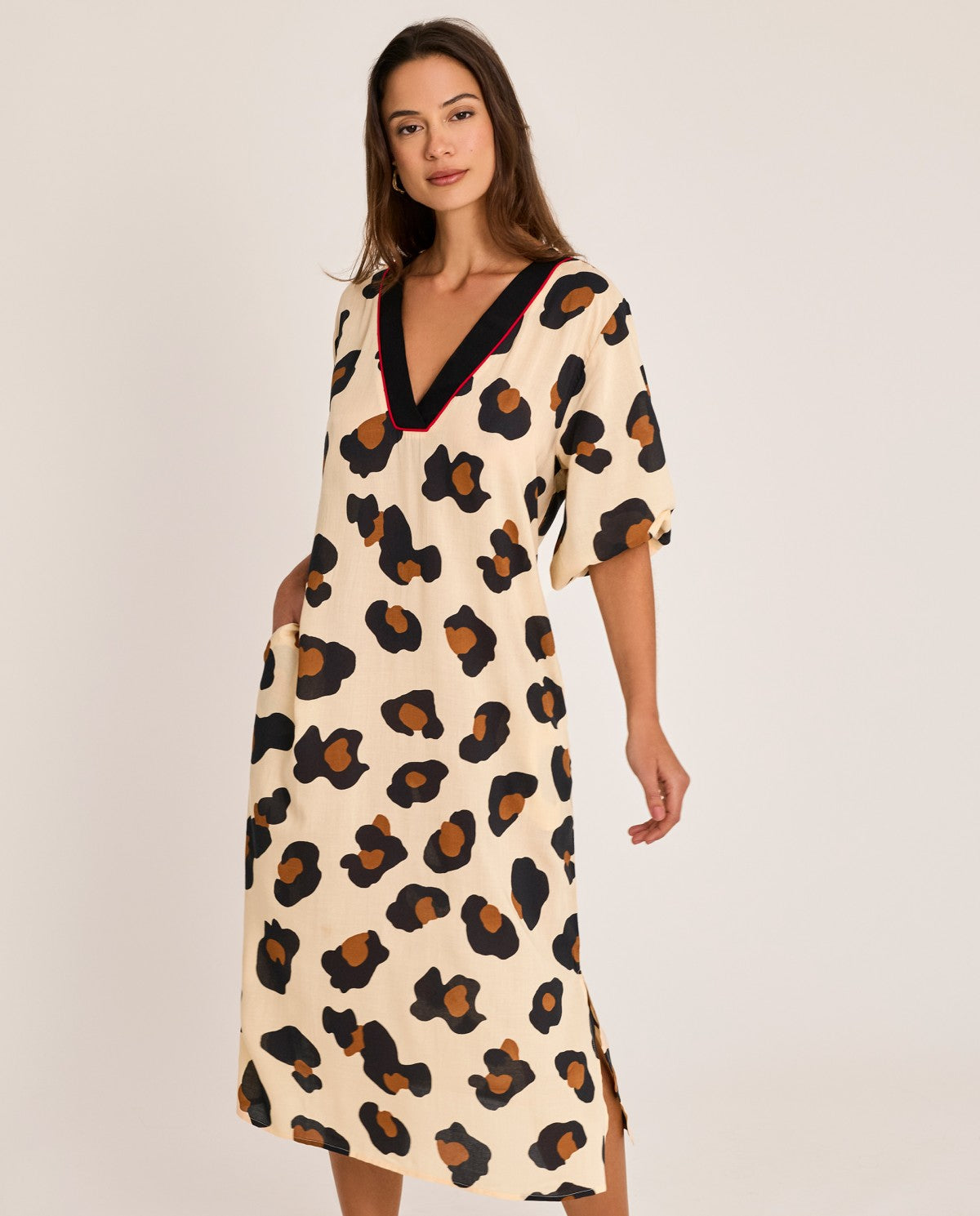 Vestido blusón estampado animal print con vivo en rojo SELMARK