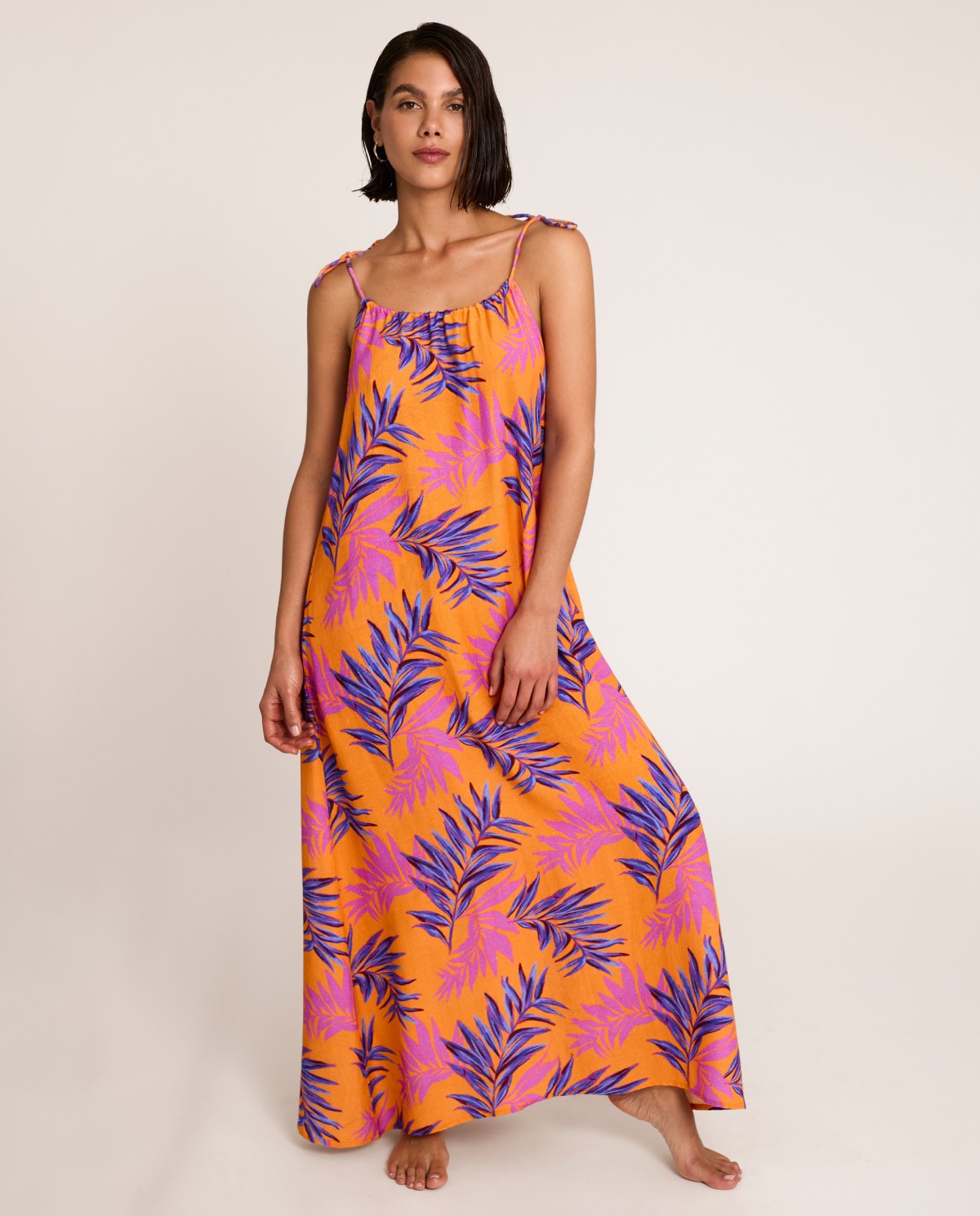 Vestido largo escote halter estampado hojas SELMARK