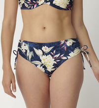 Cargar imagen en el visor de la galería, Braga de bikini con altura regulable COMBINABLE Botanical Leaf de Triumph