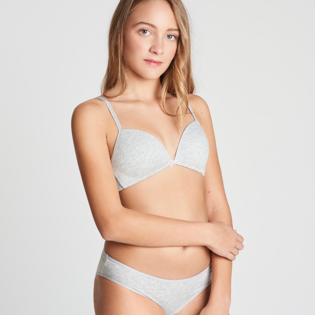 Primer top sujetador niña