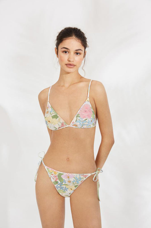 Top de bikini COMBINABLE corte triángulo sin aros estampado floral suave YSABEL MORA